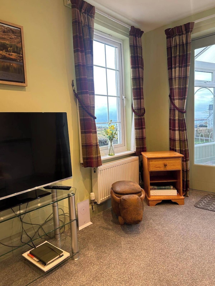 2 Guests - Bbq & Patio - Sea Views