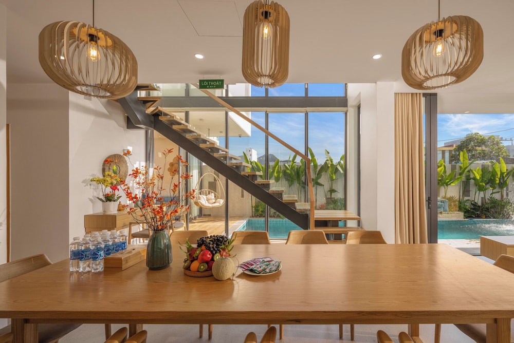 Amazing Newly Built Pool Villas Danang