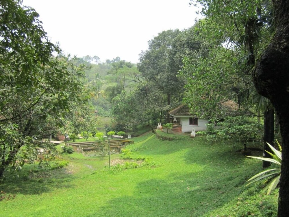 Green Berg Holiday Resorts
