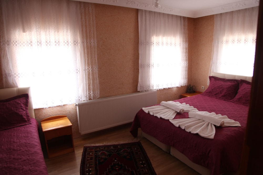 Nil Story House
