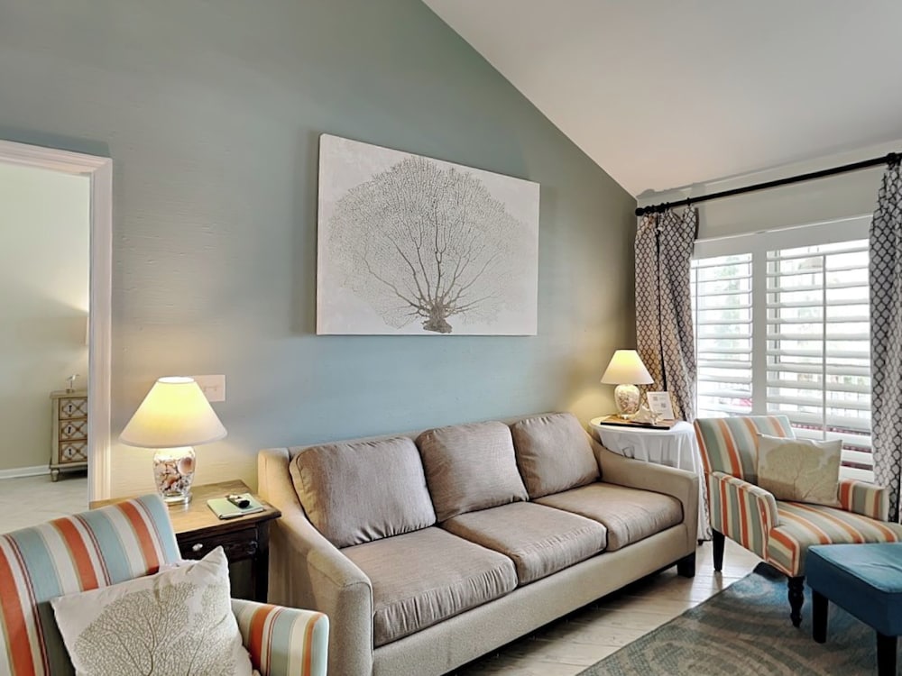 Palms North #7B by Southern Vacation Rentals