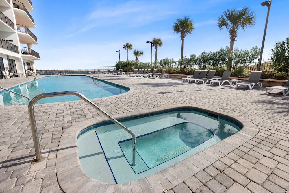Grand Pointe 512 Gulf-front Stunning Views Top-notch Amenities