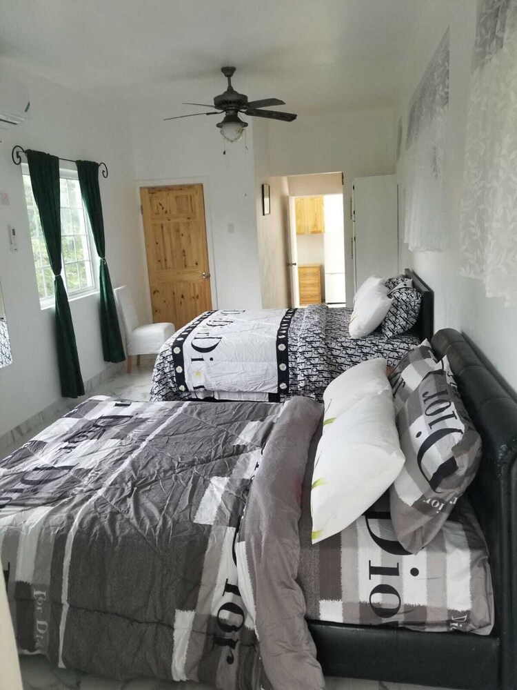 Thebreeze can Accommodate up to 30 People view 3