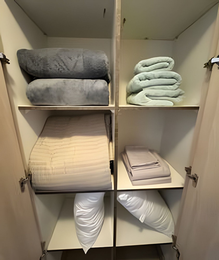 collection R 1