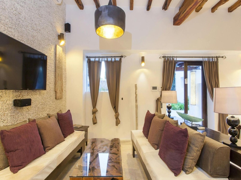 Holiday Home With Barbecue Space