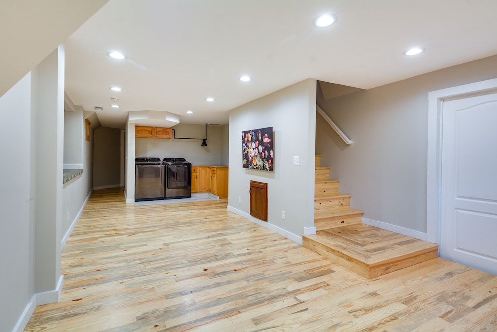 Springfield Vacations - Whimsical Cottage Near Springfield Art Museum! - Property Image 3