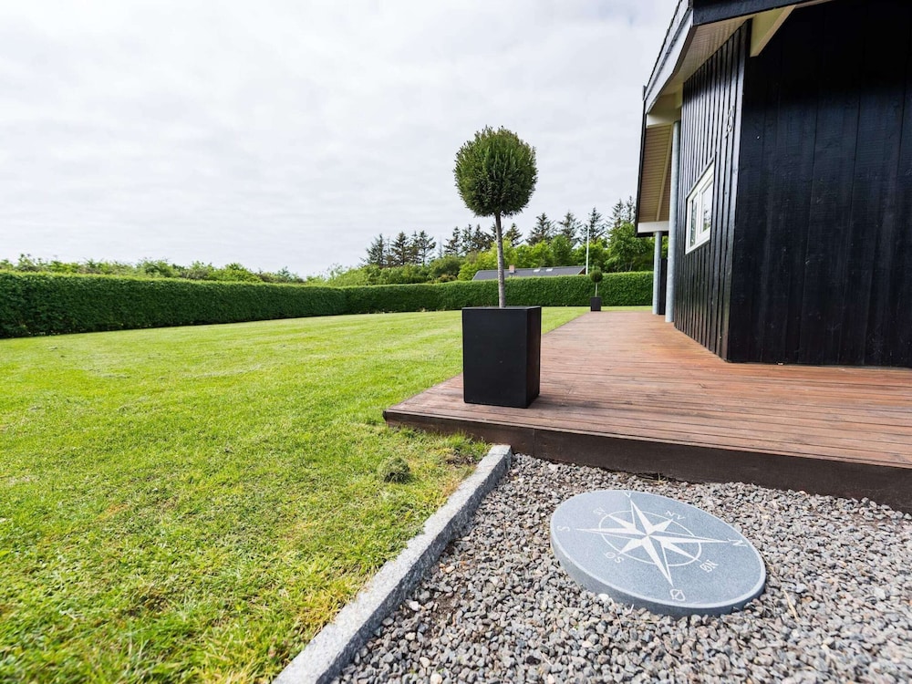 6 Person Holiday Home in Hemmet