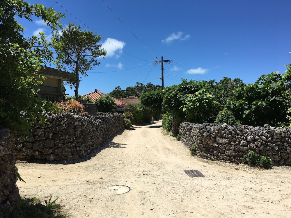 Taketomijima Guesthouse & Jetaime - Hostel