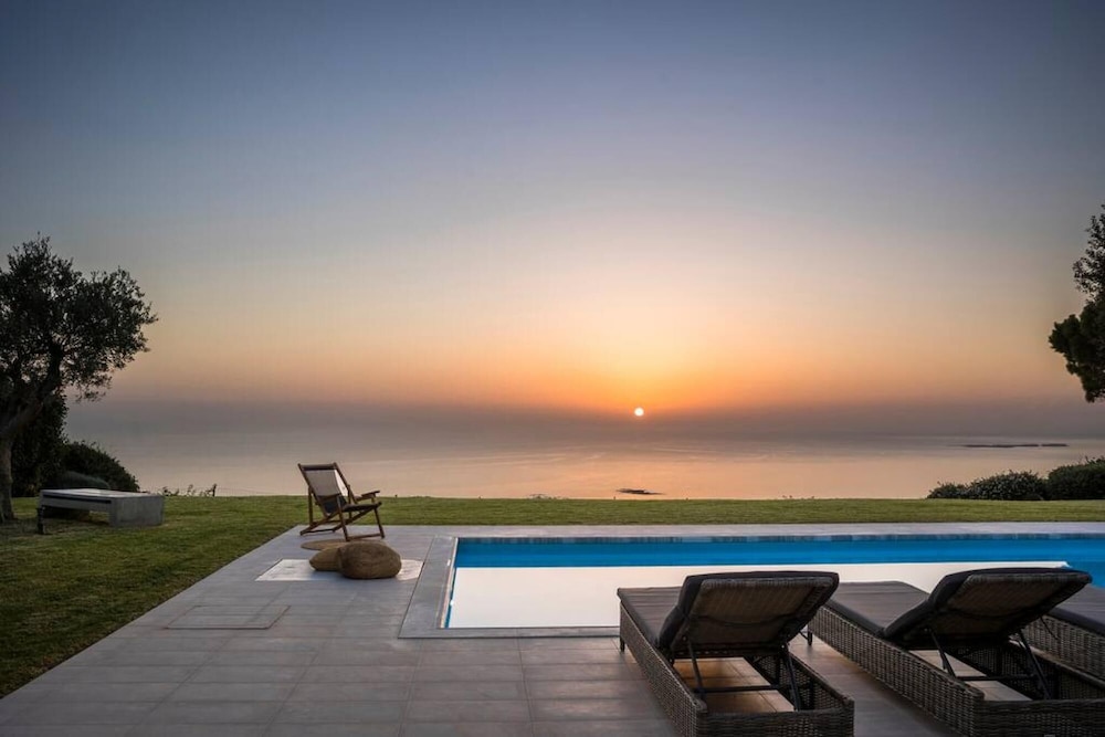 Grande Azzurro in Lakithra view 5