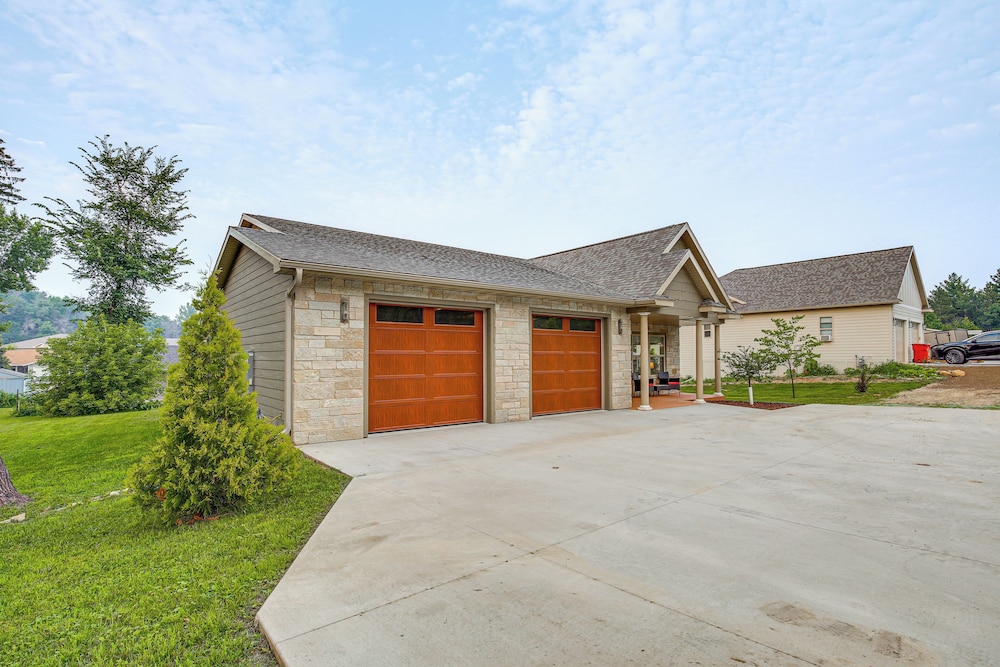New Home in Pine Island w/ Yard!