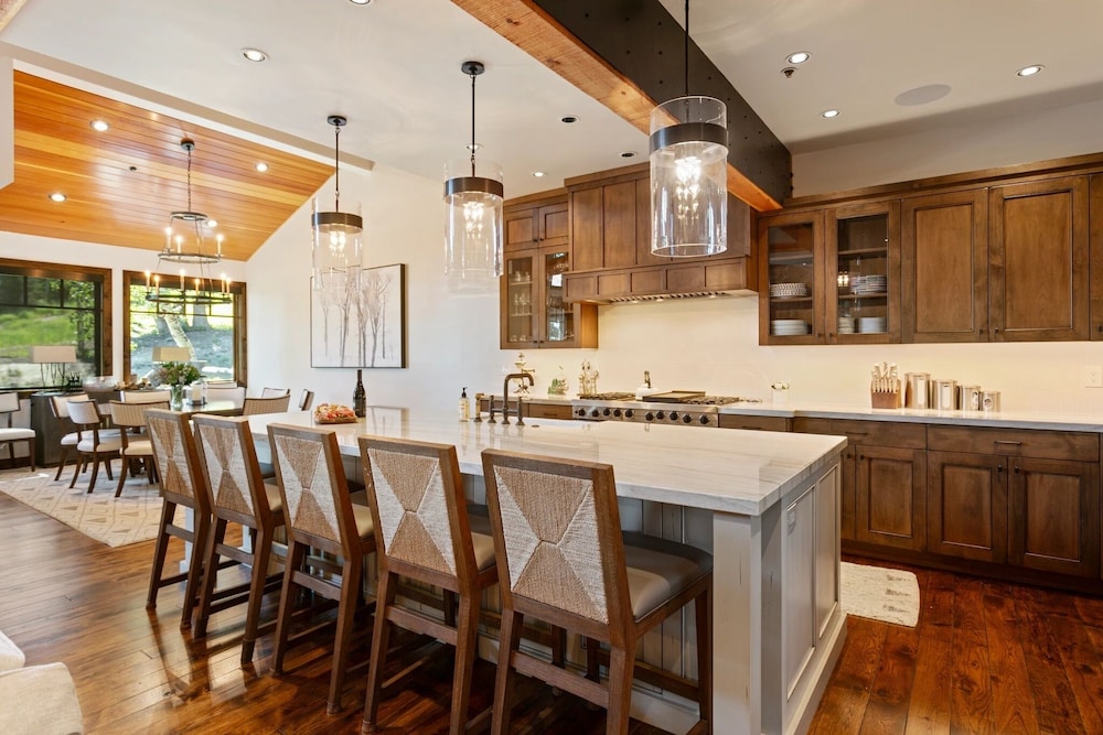Stag Lodge at Deer Valley Resort - Four Bedroom Residence with Loft and Spa #29 4 Condo