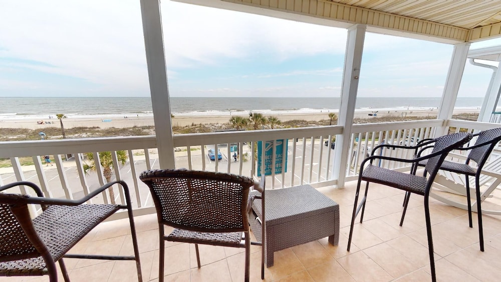 Pelican Point by Tybee Vacation Rentals