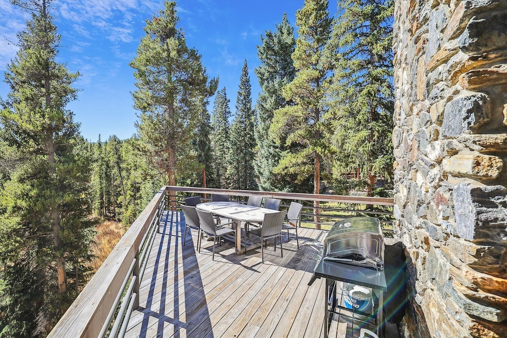 Summit Solitude Estate 3 Bedroom Home