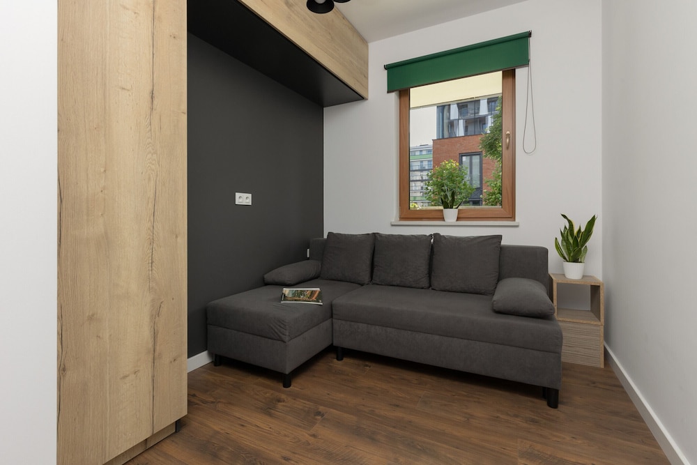 Modern Zoliborz Apartment by Renters view 4