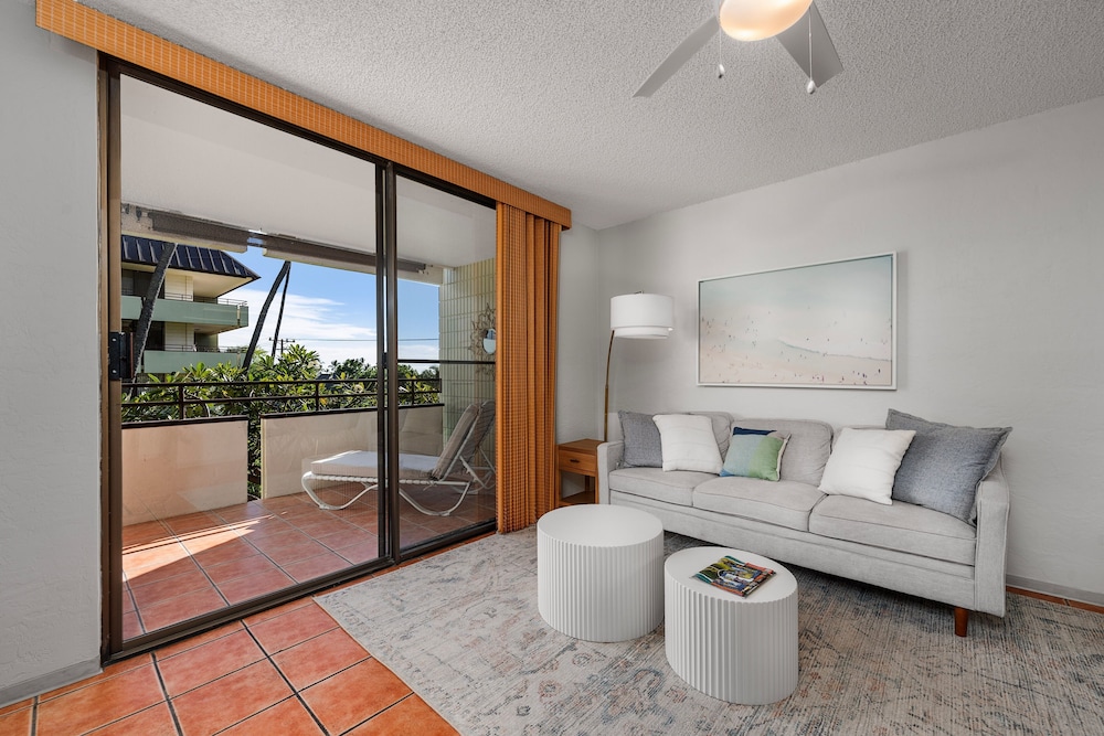 Big Island White Sands Village 202 2 Bedroom Condo