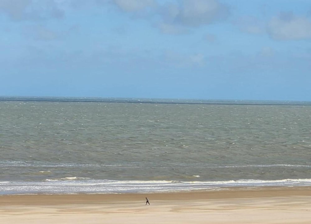 Stylish Zeedijk Sea Escape