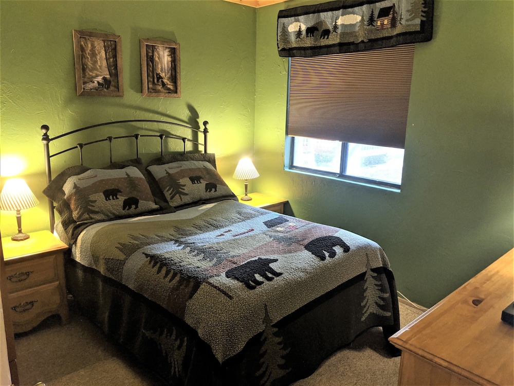 Snow Summit Townhouse Rentals & Sales