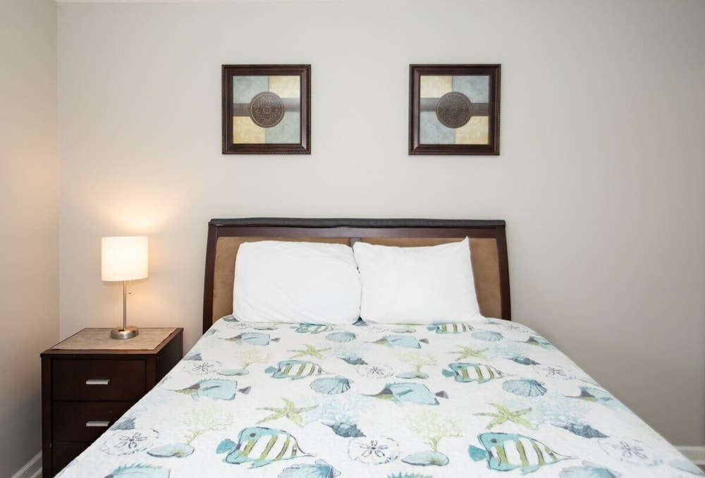 Waterway Village 17b 2 Bedroom Condo