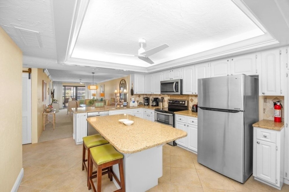 Pointe Santo B31 2 Bedroom Condo