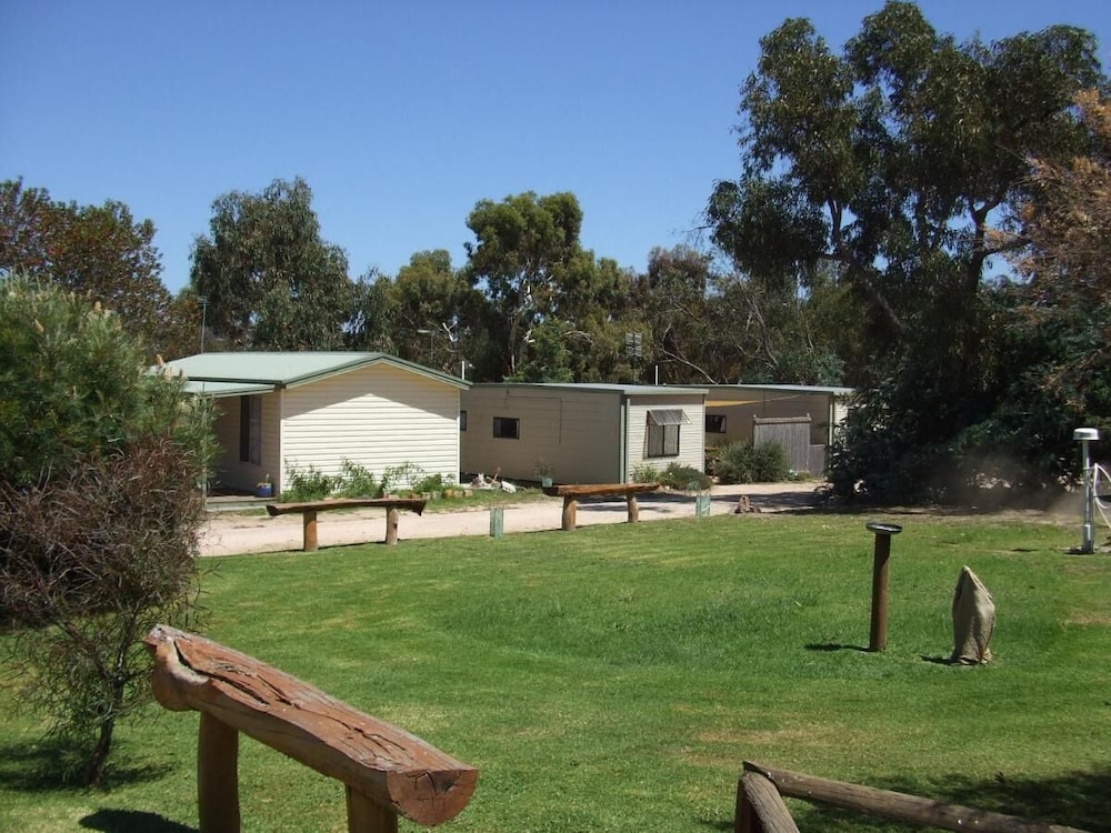 Stawell Caravan Park view 2
