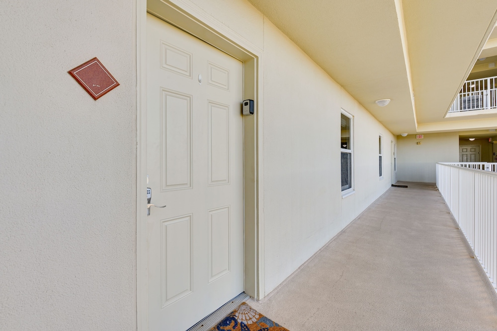 Hotel Miramar Beach Getaway w/ Balcony + Ocean View! - Image 1