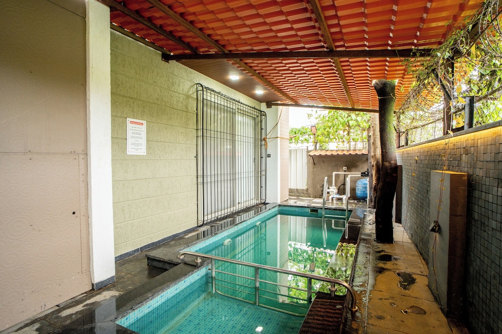 Alaya Stays - Imperial Calista 4BHK near Khandala Hills