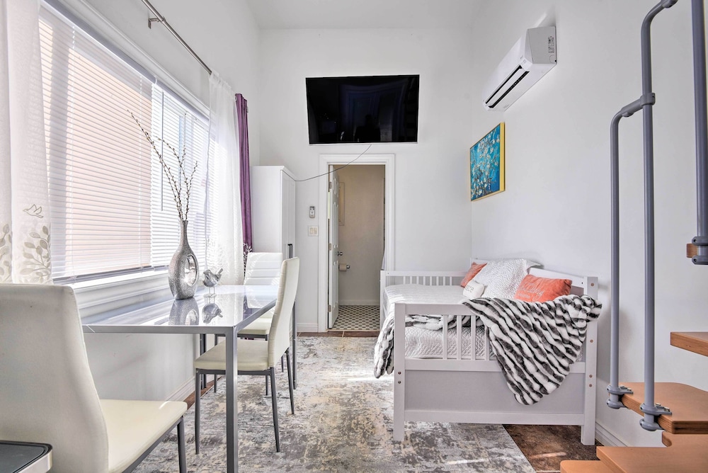 Chatsworth Studio w/ Mountain Views! - Property Image 13