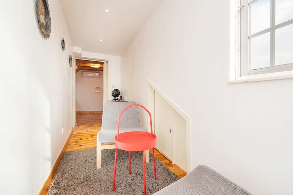 Attic Apartment With Balcony in Bairro Alto view 5