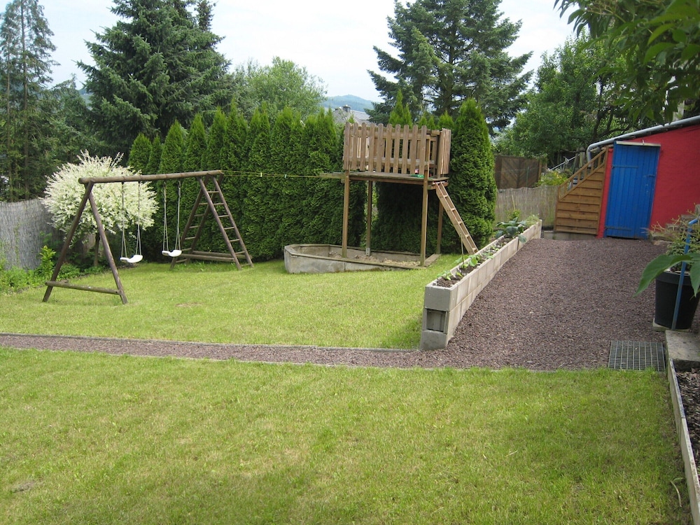 Comfortable Holiday Home Near Vineyards in Bremm