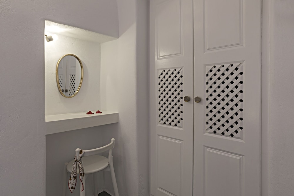 Helianthus Suites