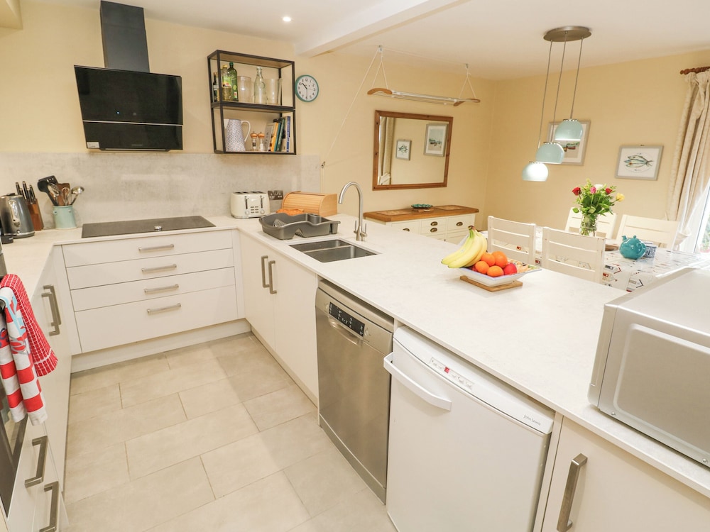 5 Tregenna Court