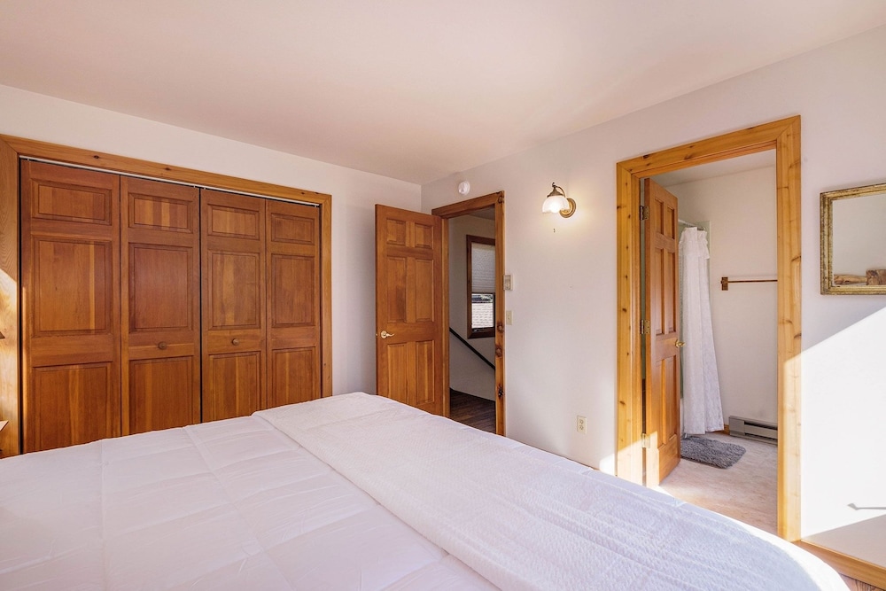 Historical Crocker Ranch - Coach House #22-zone3270 4 Bedroom Home by RedAwning