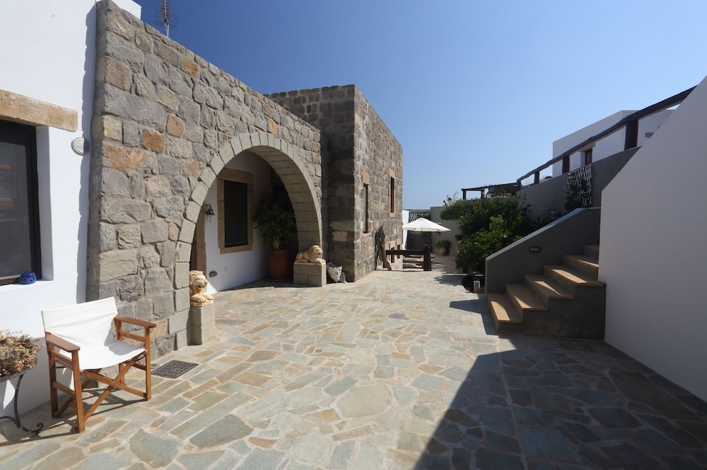 Diamond Villa