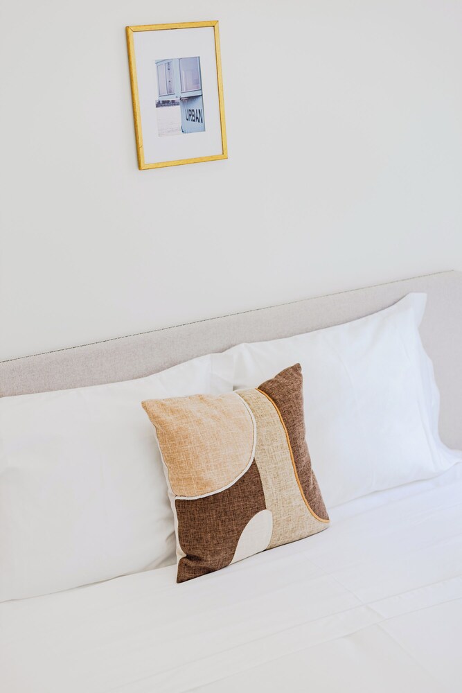 The Sunny Duplex at BoaVista Flats