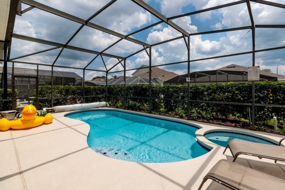 Modern Villa W/ South-facing Pool, Spa & Game Room Near Disney 3 Bedroom Villa