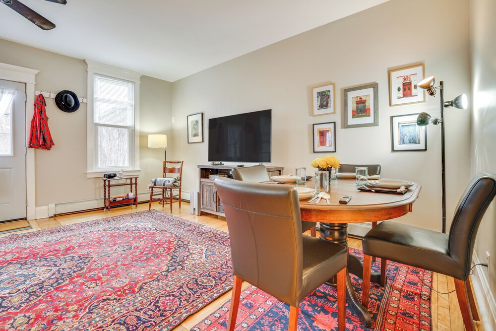 < 1 Mi to Xcel Energy Center: Walkable Hideaway!