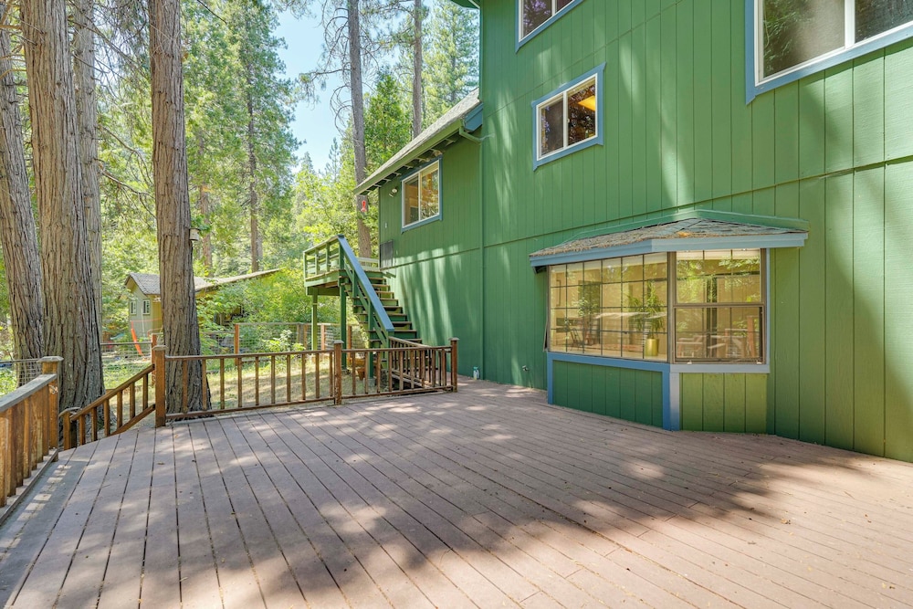 Private Lake Access: Pet-friendly Home in Arnold!