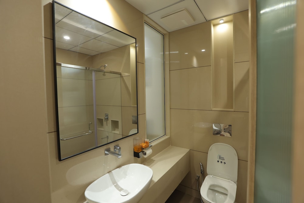 Hotel Shreeji Vatika-Airport Road