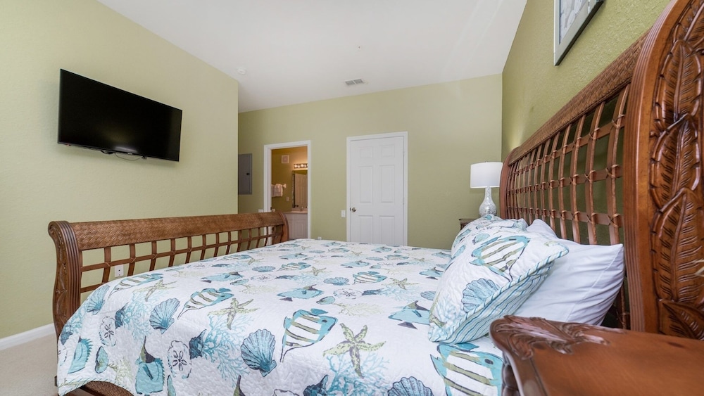 Windsor Hills Resort 3 Bedroom 2nd Floor Condo with Resort Amenity Access 3 Condo