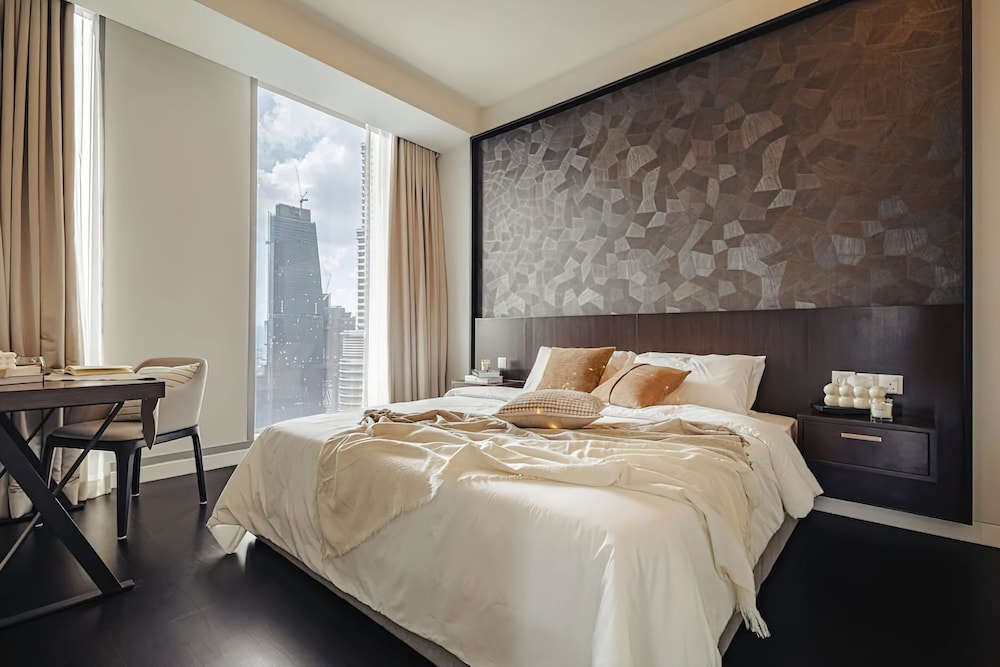 Tropicana The Residences KLCC Skypool