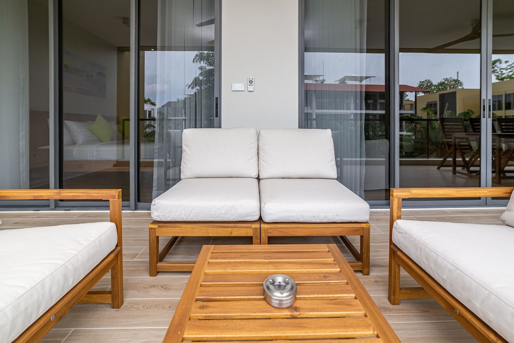 Seaside 2BR 200 m to BangTao beach