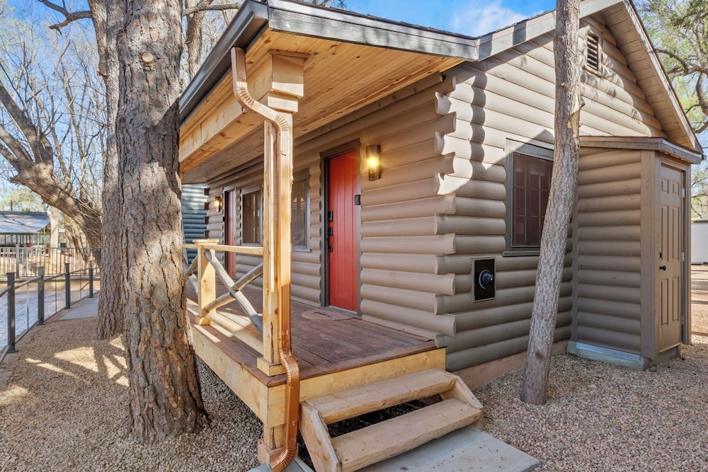 Timber Lodge Cabin 20