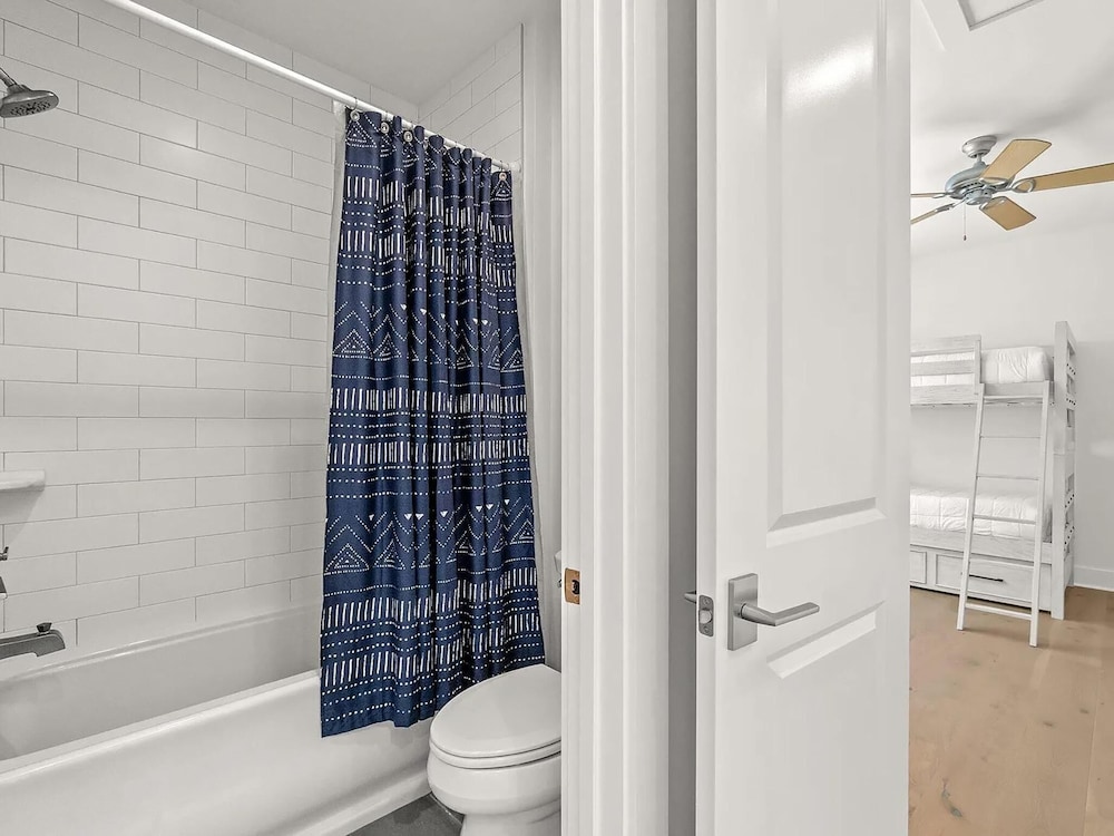 Sand Dollar Beach Cottage