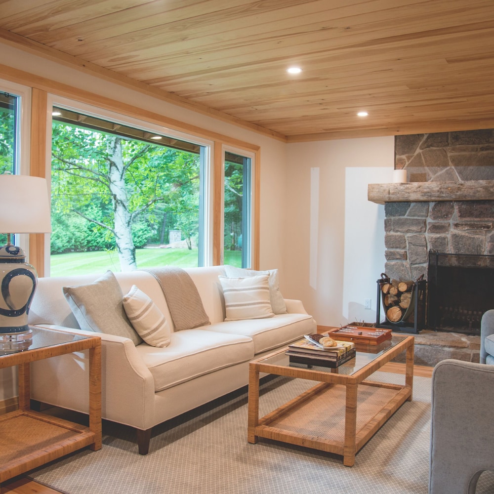 Haliburton Post House