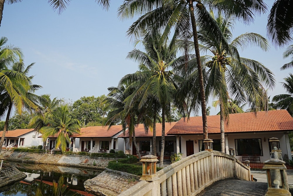 Dat Lanh Resort