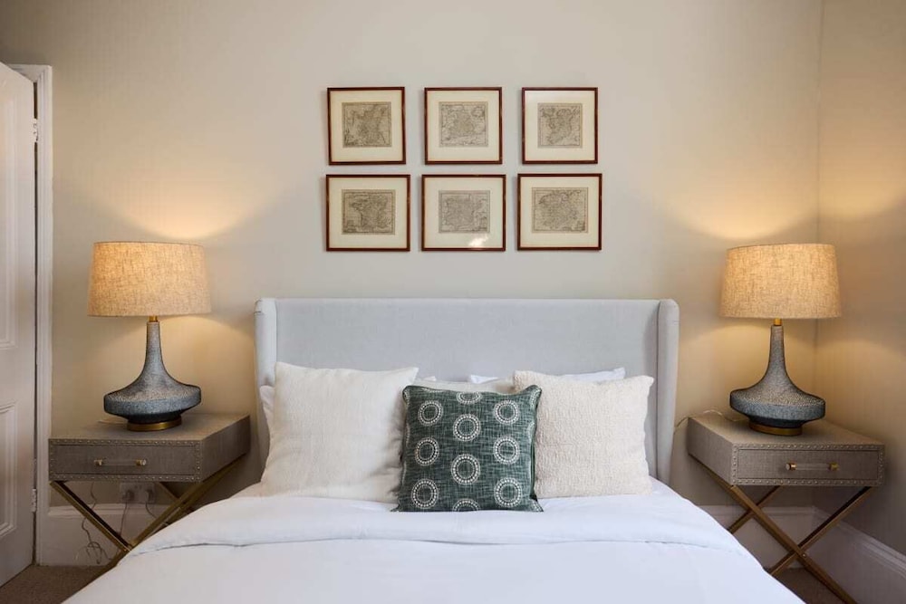 The Earl's Court Hideout - Lovely 4bdr House With Garden