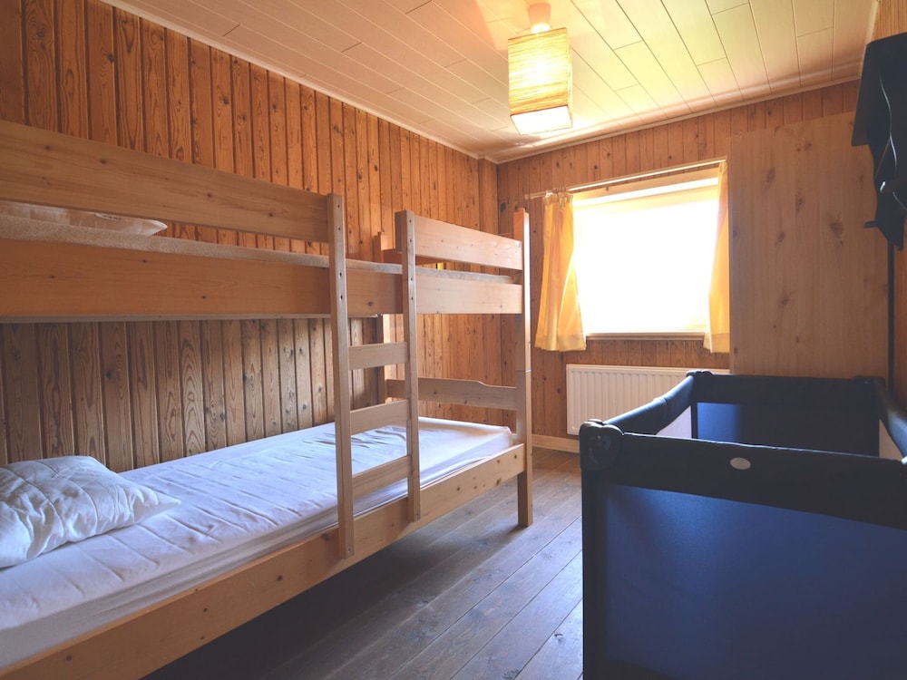 Welcoming Cottage in Hatrival With Terrace view 4