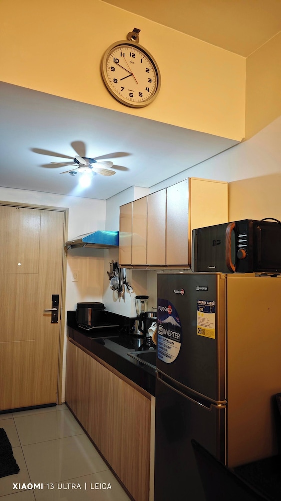 Luxurious and Cozy Condo in Quezon City With City View
