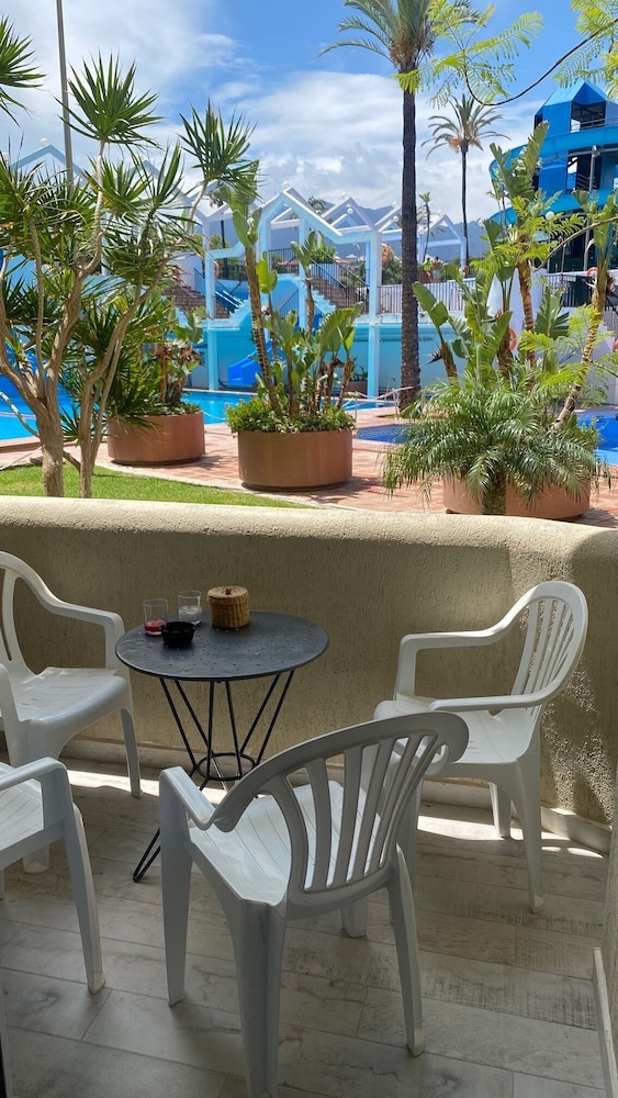 Apt In Benal Beach Resort, Wifi, 100m From Beach