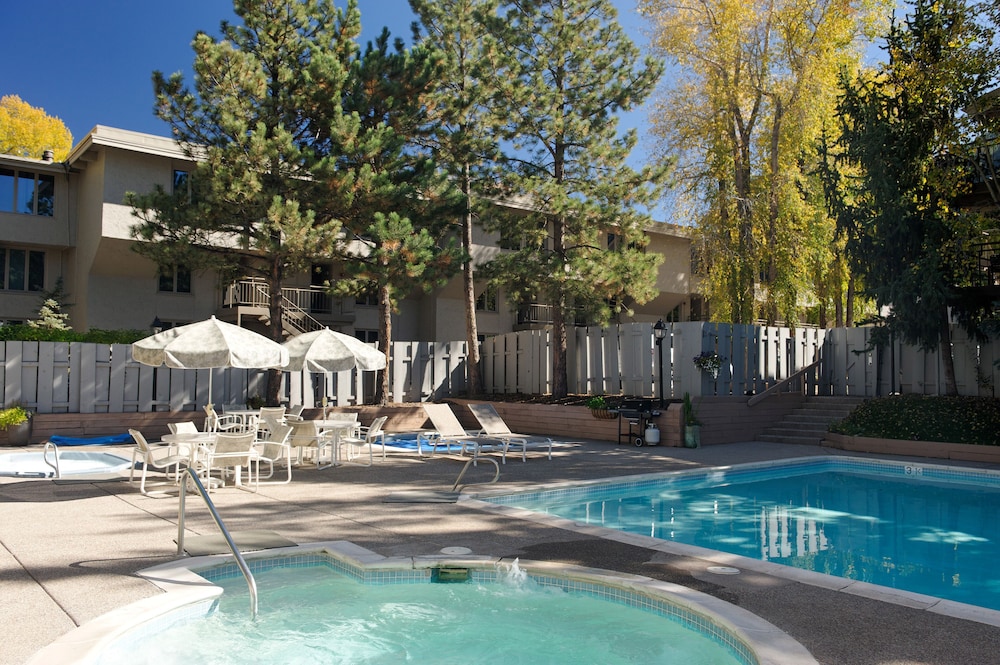 Chateau Eau Claire & Roaring Fork by Frias Properties